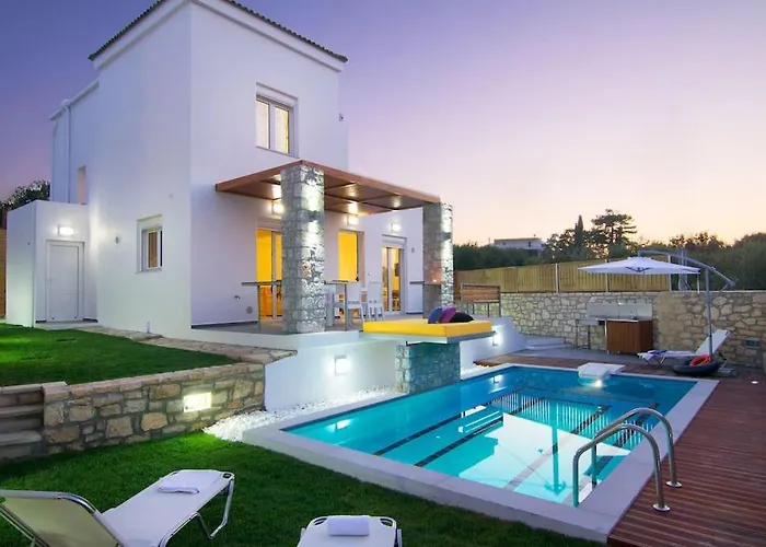 Villa Aada - Moderne Komfortvilla Mit Eigenem Pool